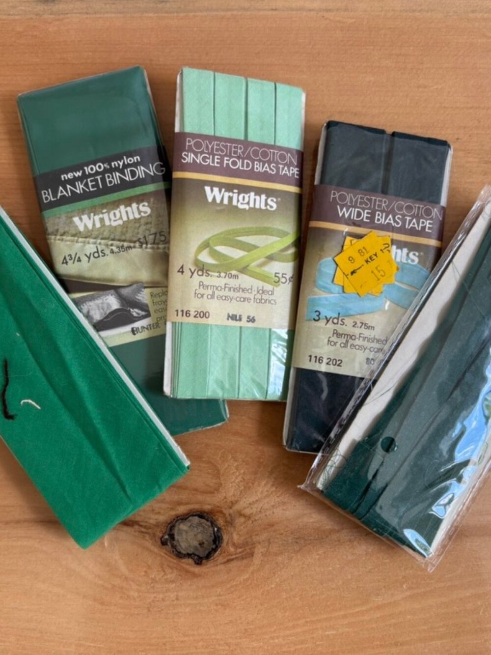 Lot of 5 green sewing bias tape, blanket binding